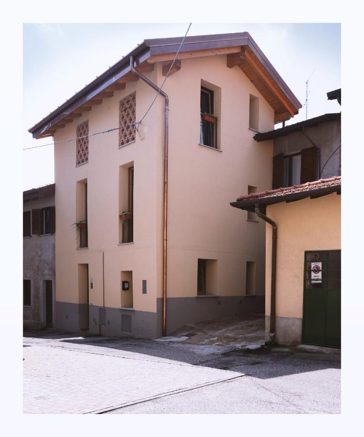 Al Salto Del Gatto Bed & Breakfast Schianno Bagian luar foto